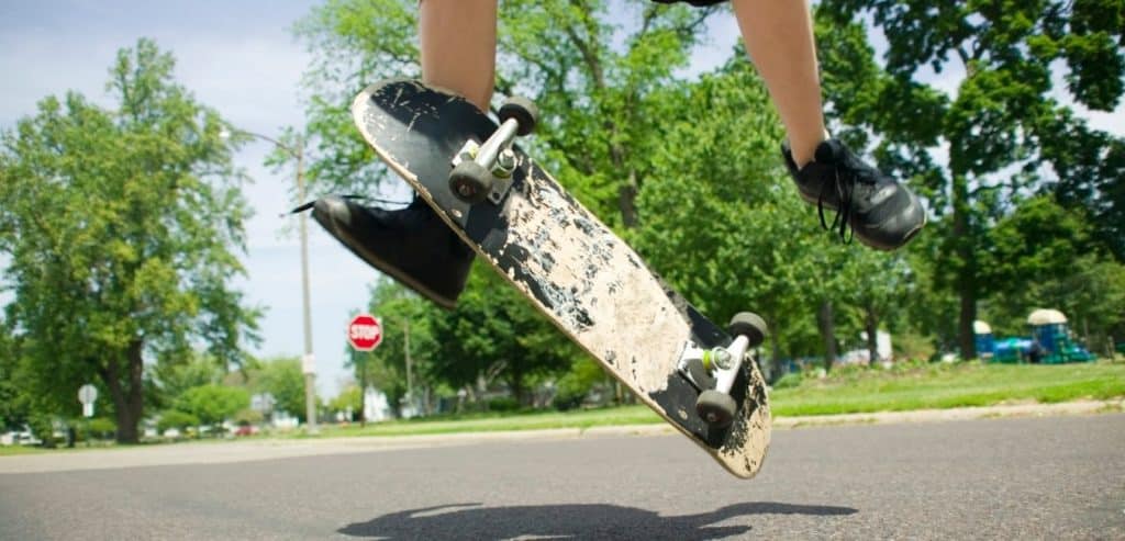 skateboard ollie, ollie tricks, learn to ollie on skateboard