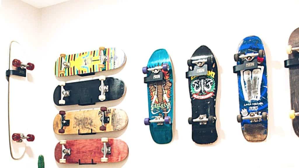 hanging skateboard on wall vertically and horizontally