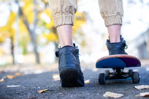 what is razor tail on skateboard and how to prevent explained