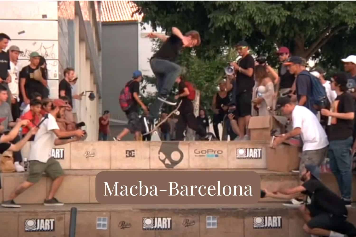 macba barcelona skateboard friendly city
